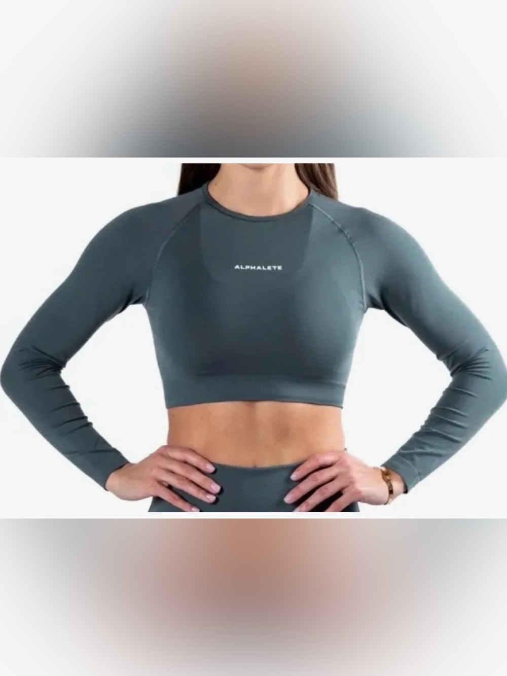 Alphalete Women's Cropped Long Sleeve Top
